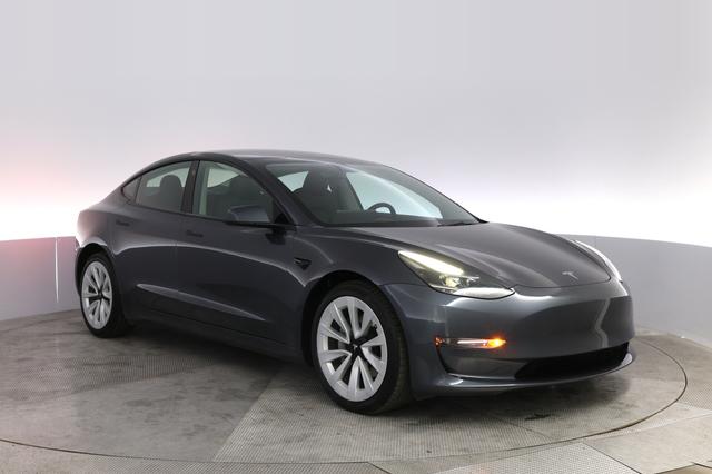 2023 Tesla Model 3 — photo 10 of 21