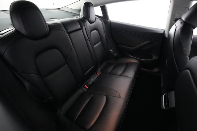 2023 Tesla Model 3 — photo 4 of 21
