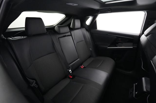 2024 Toyota bZ4X — photo 4 of 21