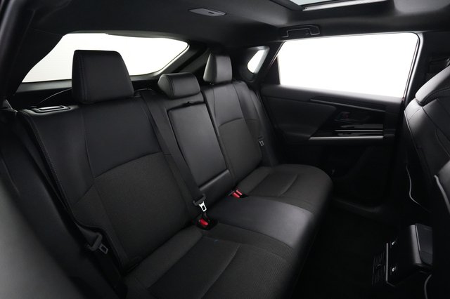 2024 Toyota bZ4X — photo 4 of 21