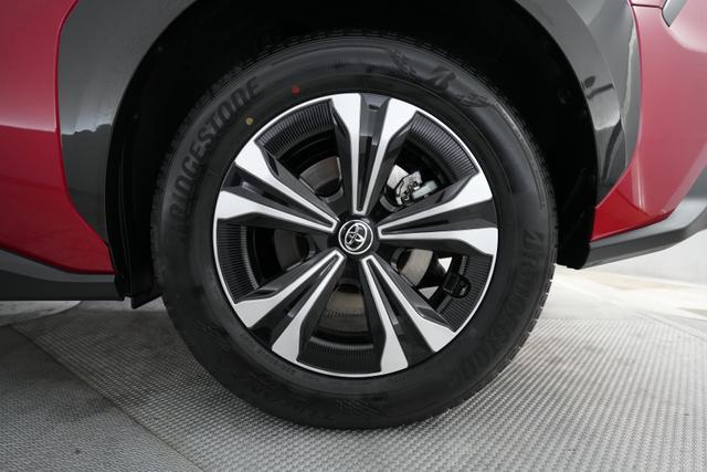 2024 Toyota bZ4X — photo 7 of 21