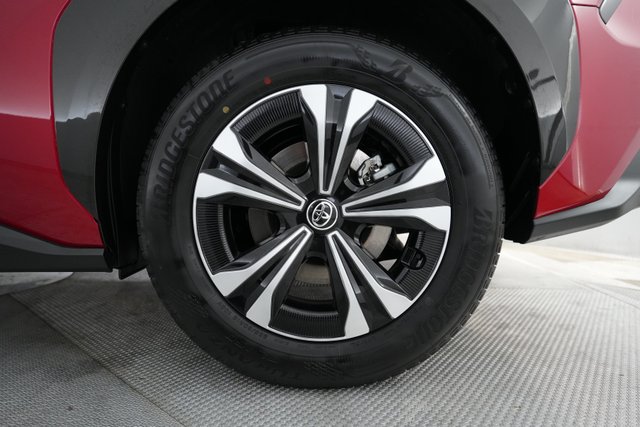 2024 Toyota bZ4X — photo 7 of 21