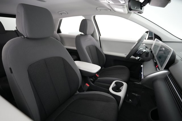 2024 Hyundai IONIQ 5 — photo 18 of 21