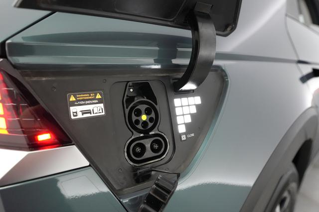 2024 Hyundai IONIQ 5 — photo 8 of 21