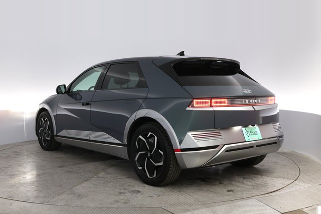 2024 Hyundai IONIQ 5 — photo 13 of 22