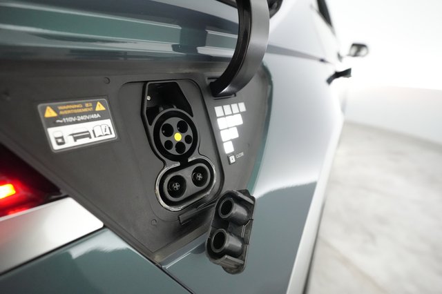 2024 Hyundai IONIQ 5 — photo 8 of 22