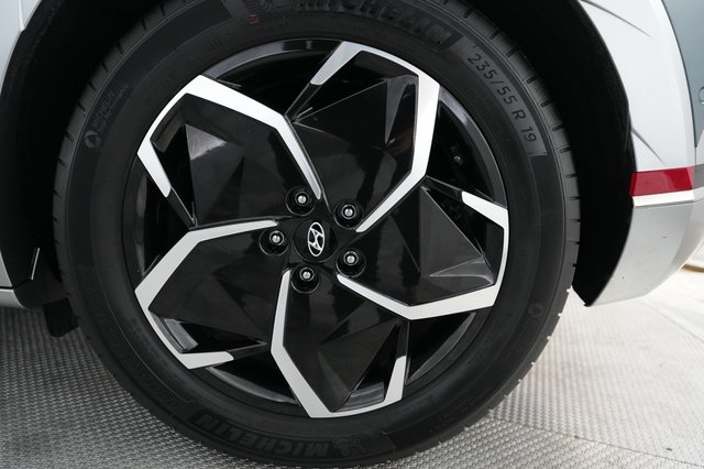 2024 Hyundai IONIQ 5 — photo 15 of 22