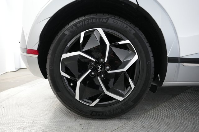 2024 Hyundai IONIQ 5 — photo 15 of 20