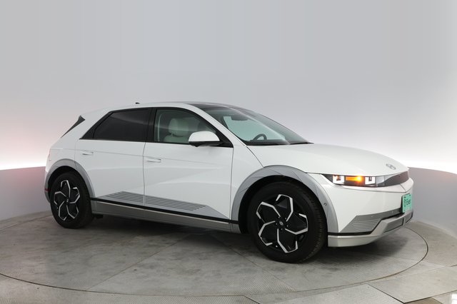 2024 Hyundai IONIQ 5 — photo 11 of 20
