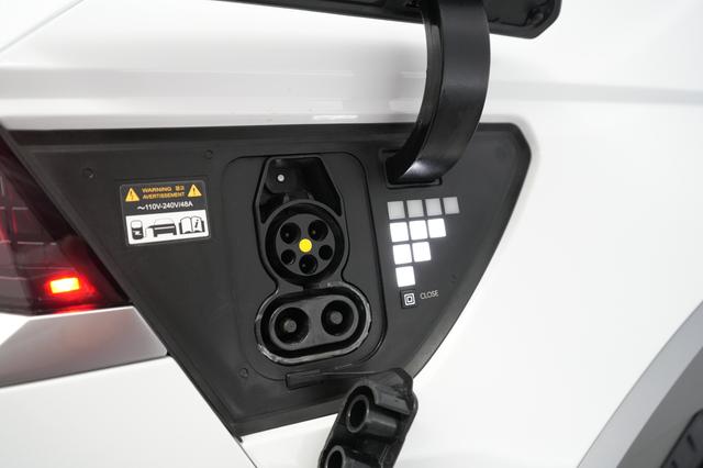 2024 Hyundai IONIQ 5 — photo 8 of 20