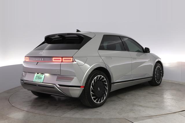 2024 Hyundai IONIQ 5 — photo 2 of 20