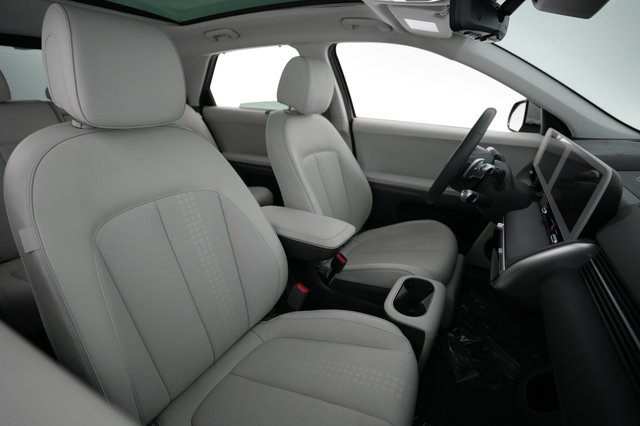 2024 Hyundai IONIQ 5 — photo 18 of 20