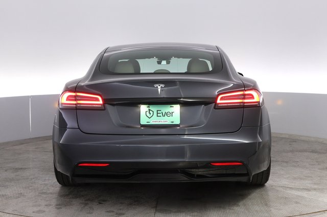 2023 Tesla Model S — photo 12 of 21