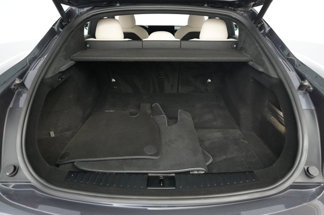 2023 Tesla Model S — photo 6 of 21