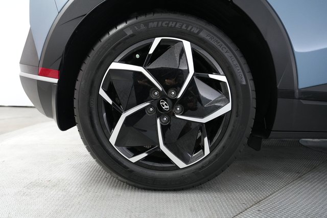 2023 Hyundai IONIQ 5 — photo 16 of 22