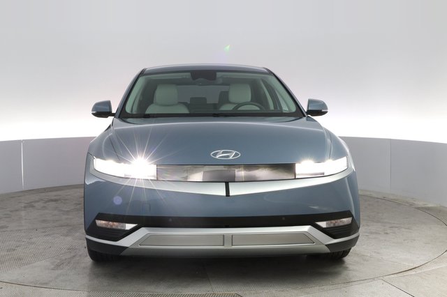 2023 Hyundai IONIQ 5 — photo 9 of 22