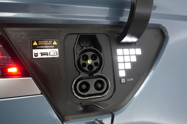 2023 Hyundai IONIQ 5 — photo 8 of 22