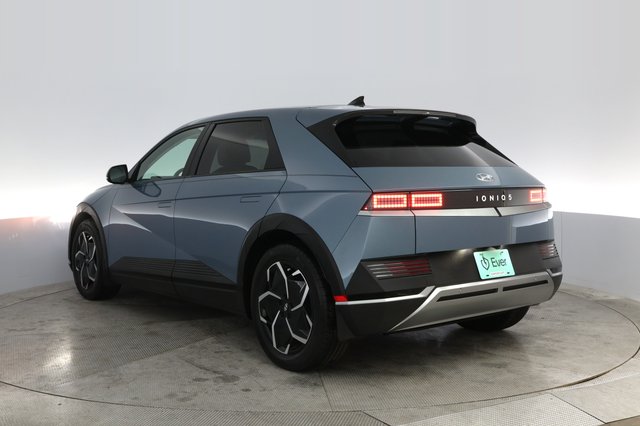 2023 Hyundai IONIQ 5 — photo 13 of 22
