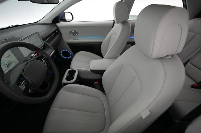 2023 Hyundai IONIQ 5 — photo 3 of 22