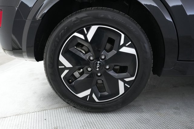 2023 Kia Niro EV — photo 7 of 21