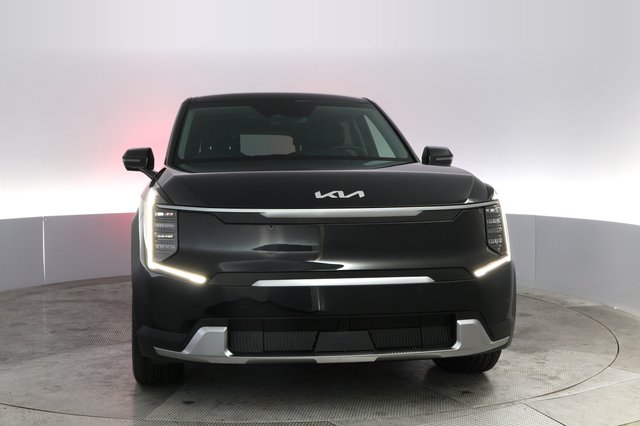 2024 Kia EV9 — photo 9 of 22