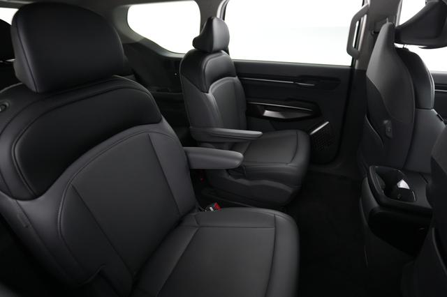 2024 Kia EV9 — photo 4 of 22