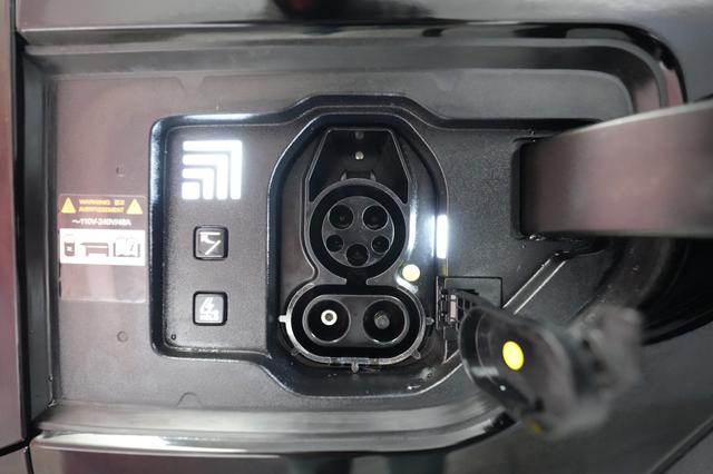 2024 Kia EV9 — photo 8 of 22