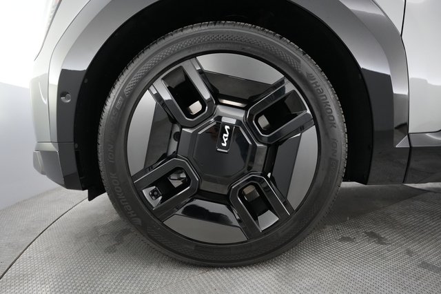 2024 Kia EV9 — photo 16 of 24