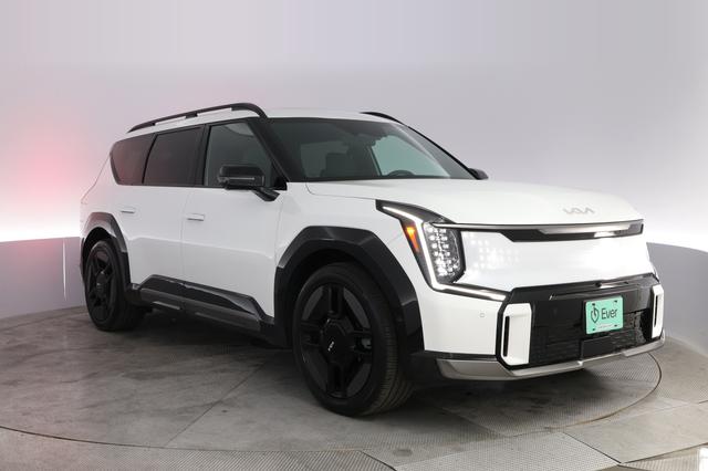 2024 Kia EV9 — photo 10 of 21