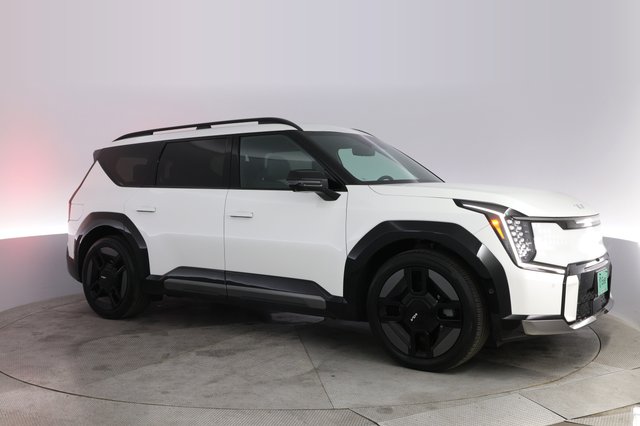 2024 Kia EV9 — photo 11 of 21