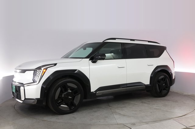 2024 Kia EV9 — photo 14 of 21
