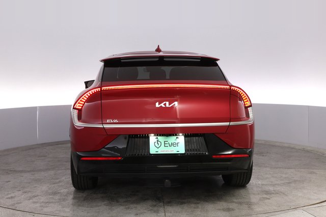 2024 Kia EV6 — photo 12 of 24