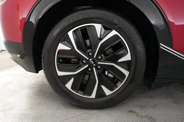 2024 Kia EV6 — photo 17 of 24