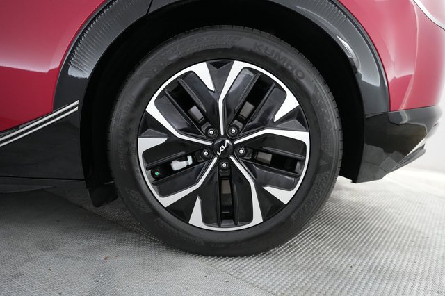 2024 Kia EV6 — photo 7 of 24