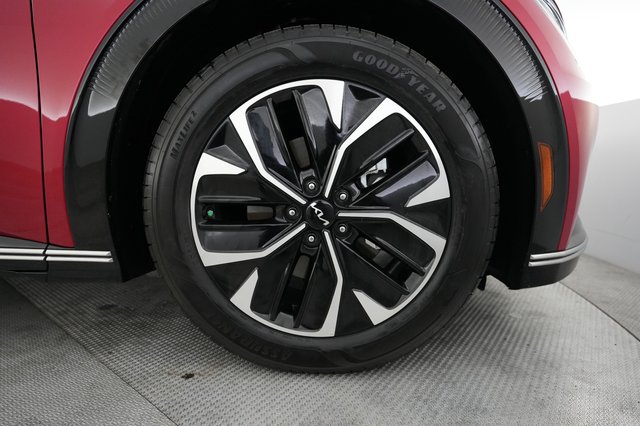 2024 Kia EV6 — photo 16 of 24