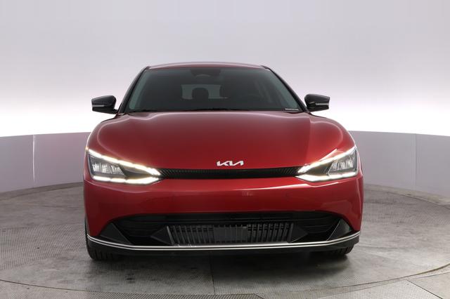 2024 Kia EV6 — photo 9 of 24