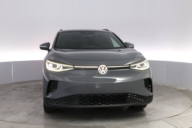 2023 Volkswagen ID.4 — photo 9 of 23