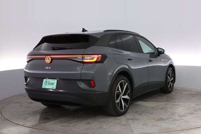 2023 Volkswagen ID.4 — photo 2 of 23