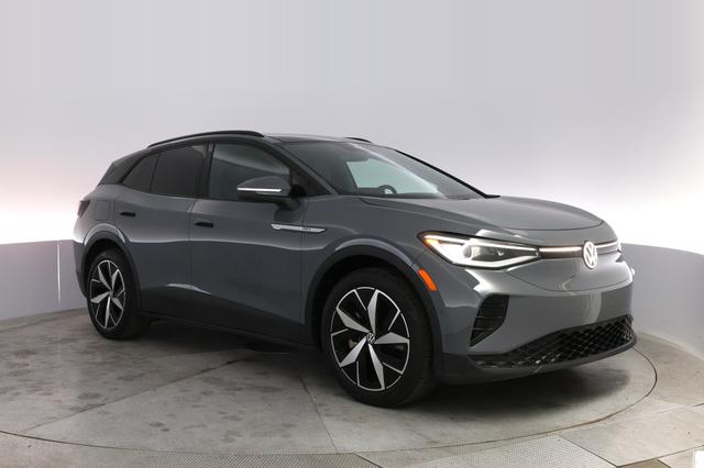 2023 Volkswagen ID.4 — photo 10 of 23
