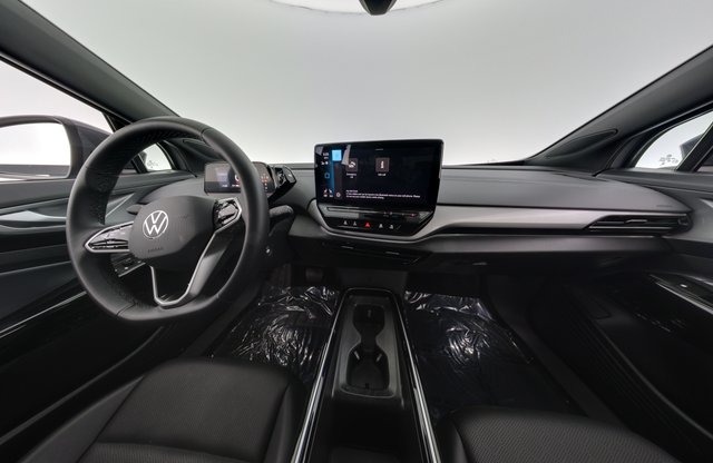 2023 Volkswagen ID.4 — photo 21 of 23