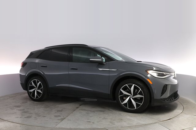 2023 Volkswagen ID.4 — photo 11 of 23