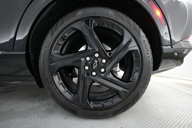 2024 Chevrolet Equinox EV — photo 15 of 20