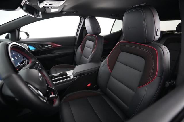 2024 Chevrolet Equinox EV — photo 3 of 20