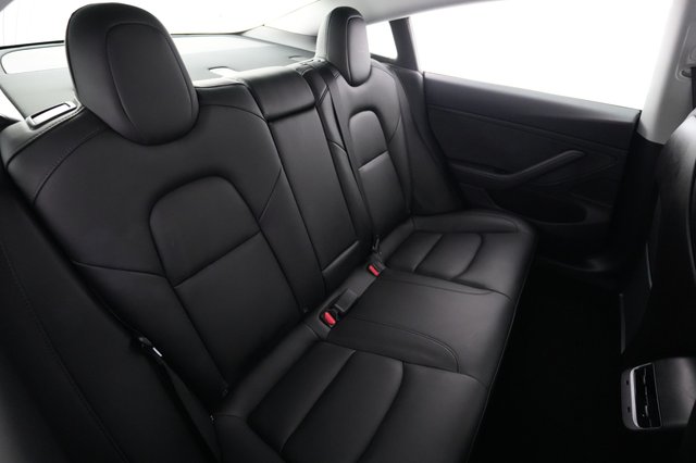 2019 Tesla Model 3 — photo 4 of 26