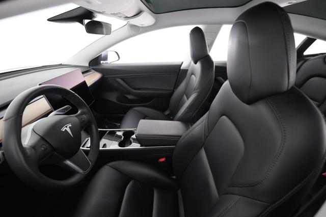 2019 Tesla Model 3 — photo 3 of 26