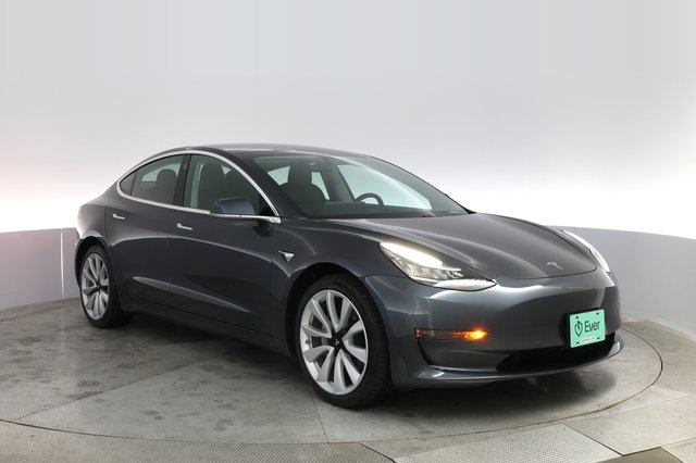 2019 Tesla Model 3 — photo 10 of 26