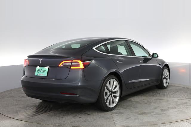 2019 Tesla Model 3 — photo 2 of 26