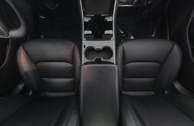 2019 Tesla Model 3 — photo 22 of 26
