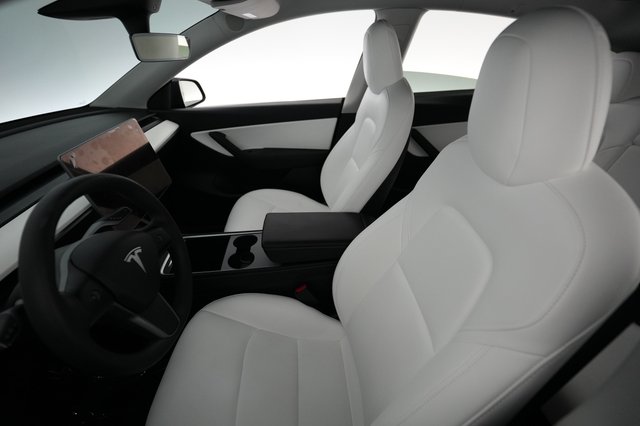 2022 Tesla Model Y — photo 3 of 21