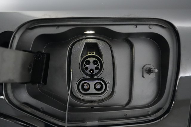 2024 Chevrolet Equinox EV — photo 8 of 20